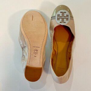 ✨As New, Unique, Sophistocated✨ TORY BURCH Camel TRAVEL FLATS, Patent Toe Cap 11
